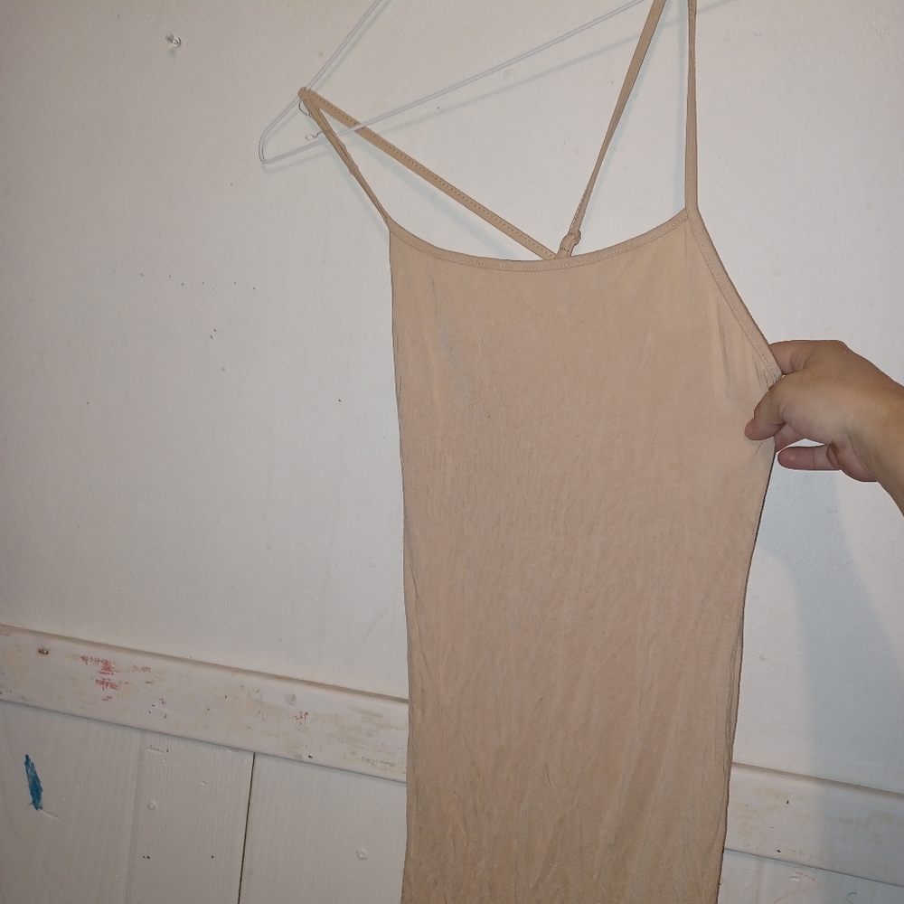 Clothes - Picture 6 of 16